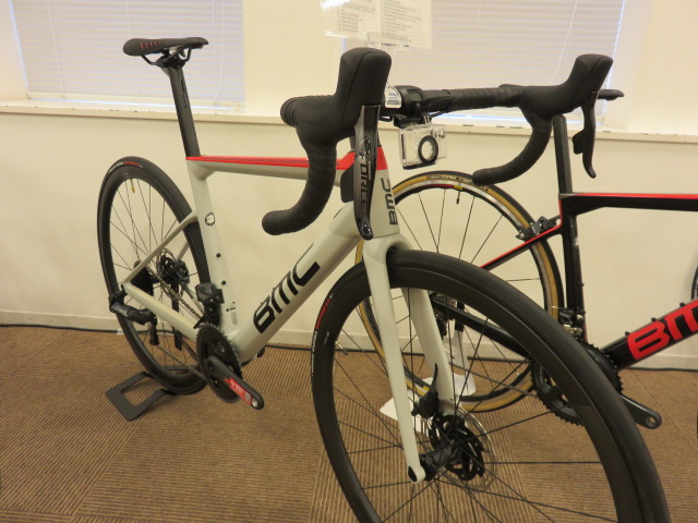  790 Teammachine SLR01 DISC THREE