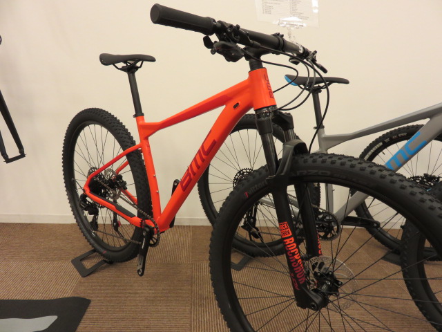  833 Teamelite 03 TWO