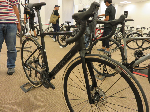  837 Roadmachine 02 ONE